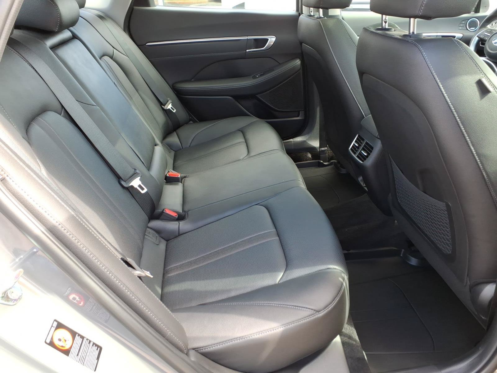 Used 2022 Hyundai Sonata Limited w/ Cargo Package FWD image 29