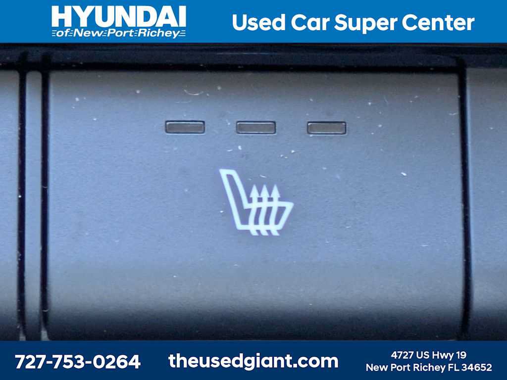 Certified 2025 Hyundai Elantra SEL FWD image 23