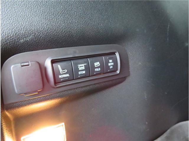 Used 2018 Ford Explorer Sport w/ Equipment Group 401A AWD/4WD image 18