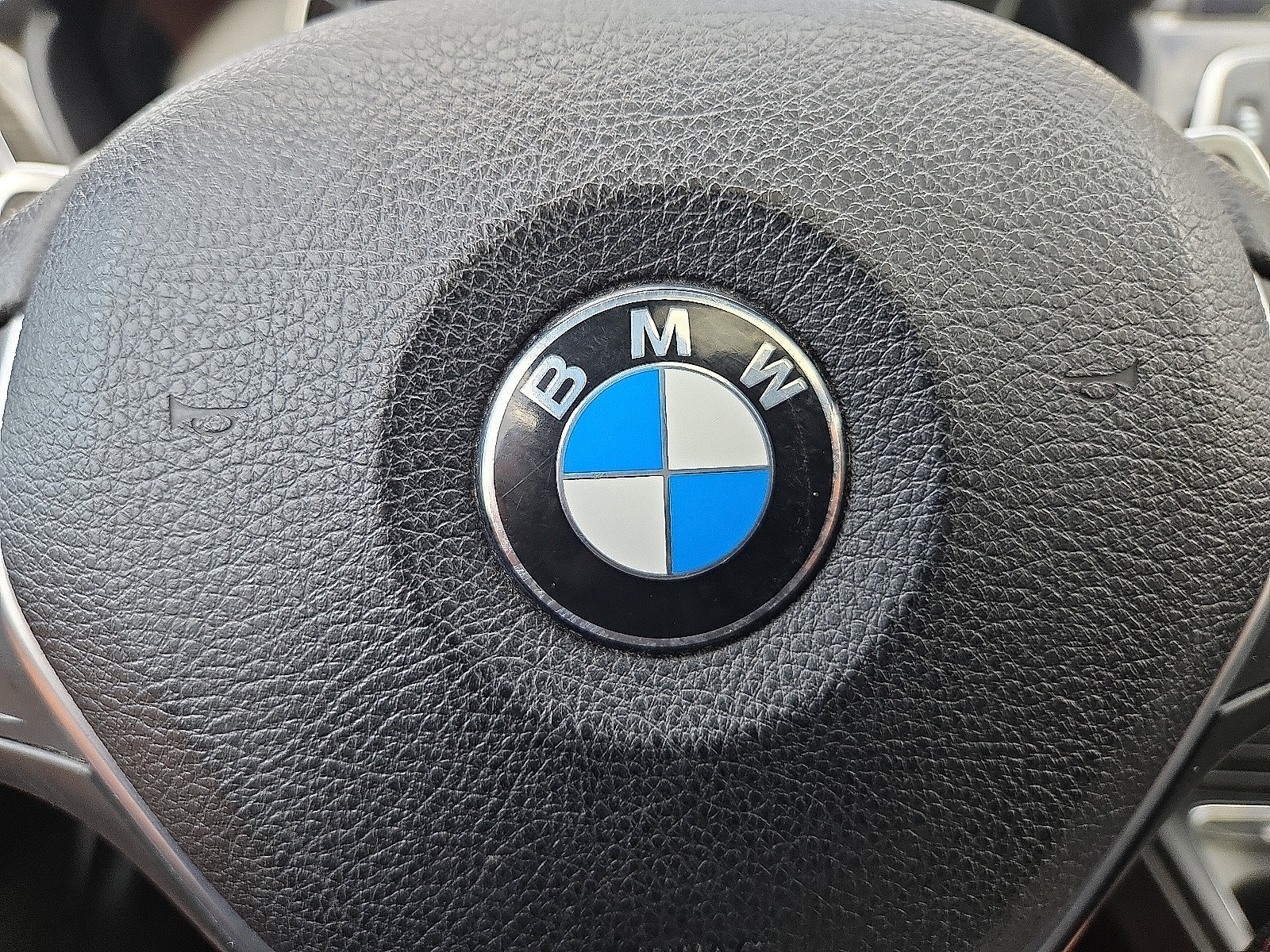 Used 2018 BMW 330i xDrive Sedan AWD/4WD image 24