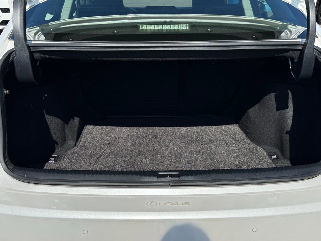 Used 2017 Lexus IS 200t w/ Navigation System Package image 35