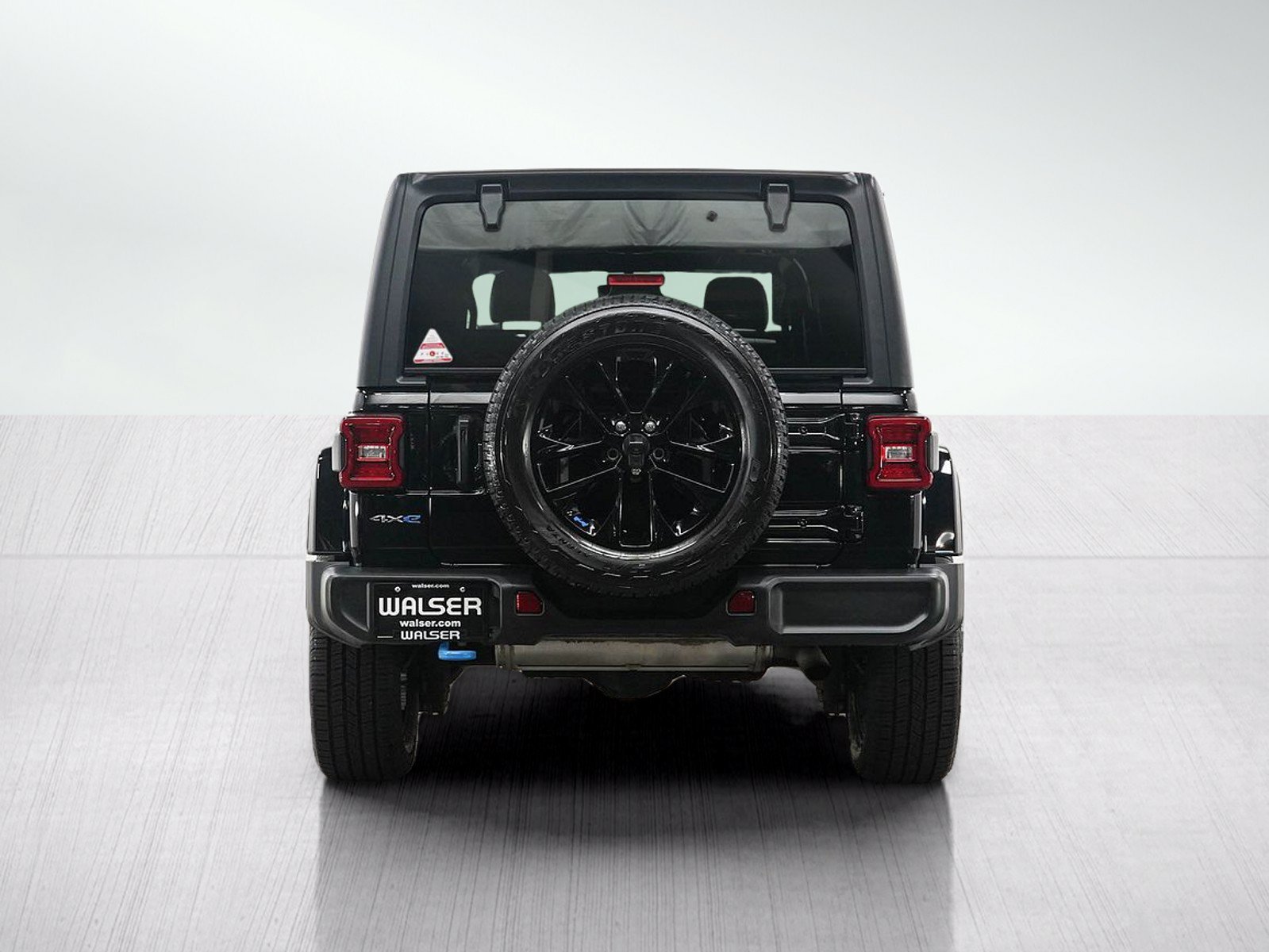 Used 2022 Jeep Wrangler Unlimited Sahara w/ Cold Weather Group AWD/4WD image 4