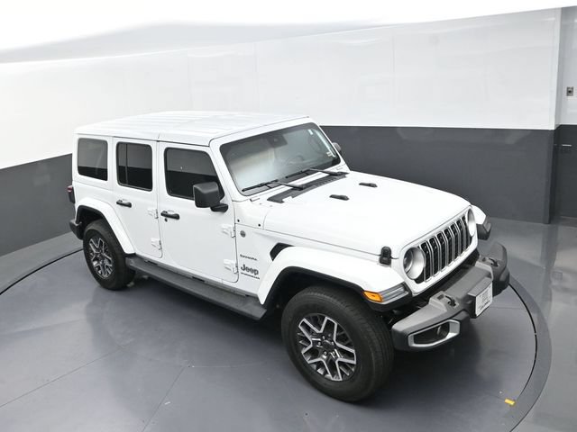 Used 2024 Jeep Wrangler Unlimited Sahara AWD/4WD image 11