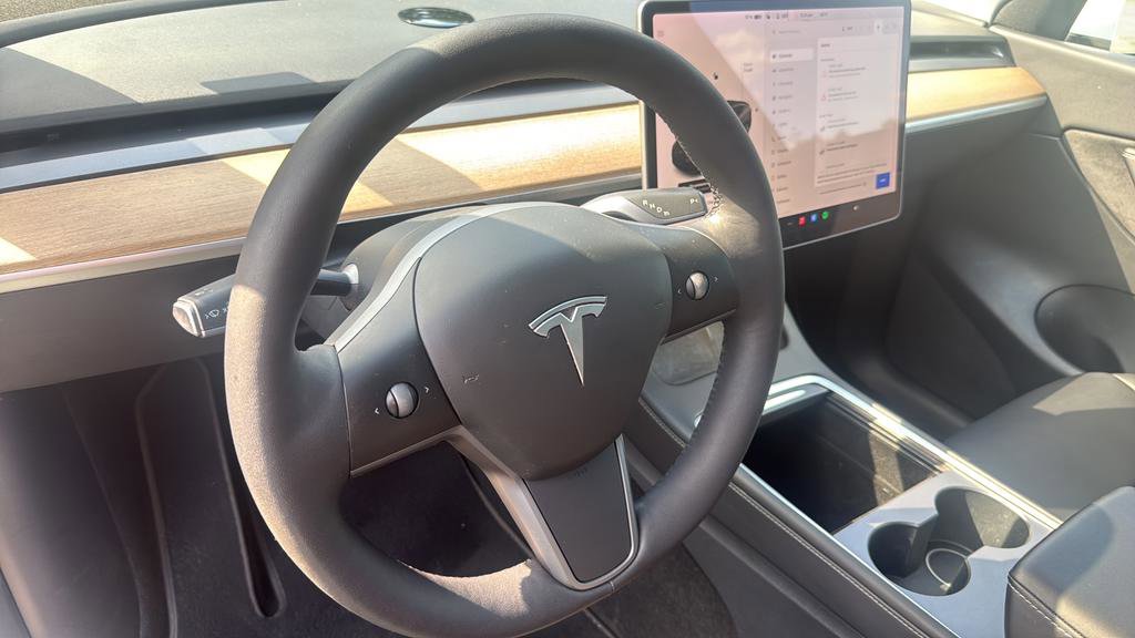 Used 2021 Tesla Model Y 2WD image 12