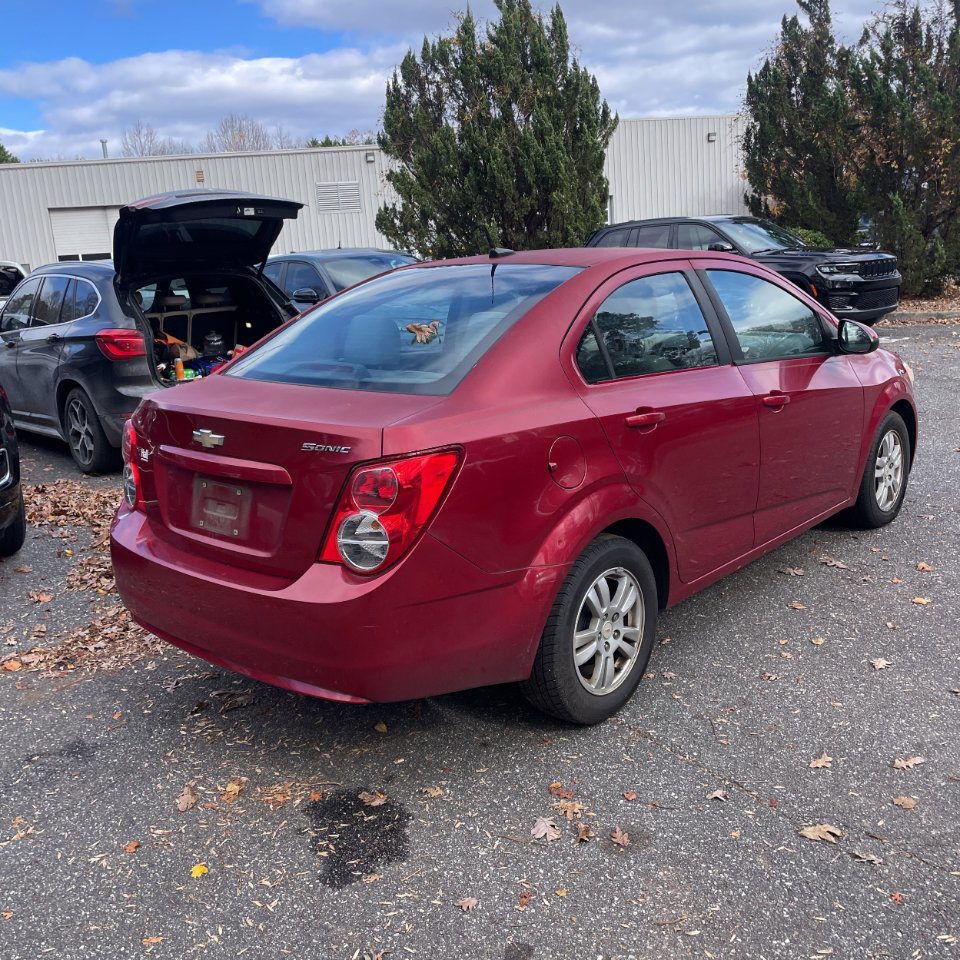 Used 2012 Chevrolet Sonic LS image 4