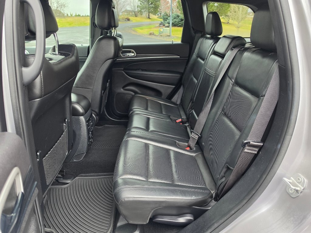 Used 2020 Jeep Grand Cherokee Limited w/ Luxury Group II image 25
