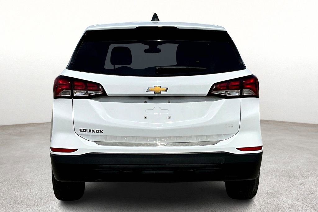 Used 2022 Chevrolet Equinox LS w/ LS Convenience Package image 6