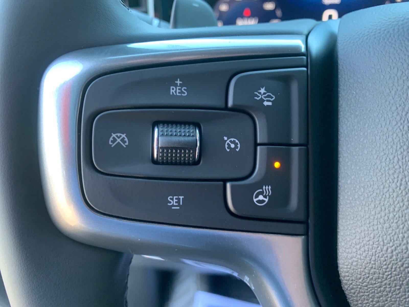 New 2026 Chevrolet Silverado 1500 RST w/ LPO, Dark Essentials Package AWD/4WD image 11