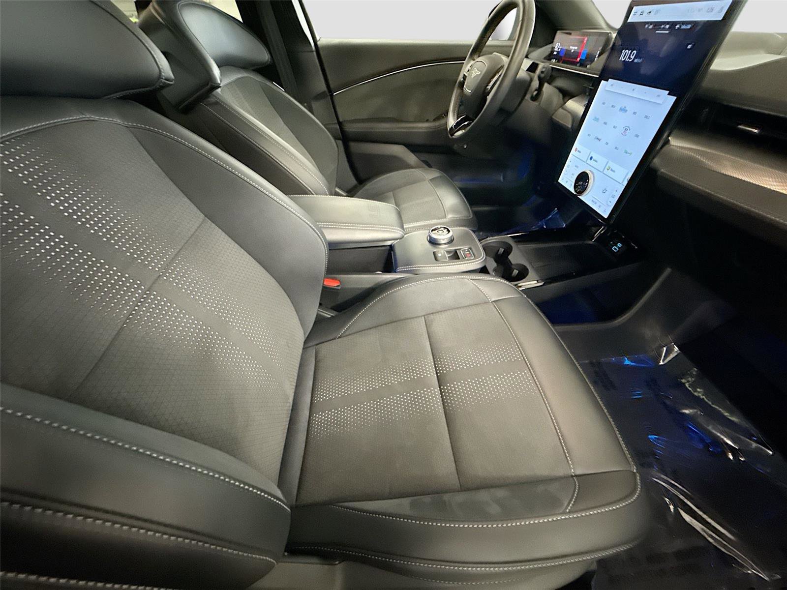 Used 2023 Ford Mustang Mach-E GT w/ GT Performance Edition AWD/4WD image 28