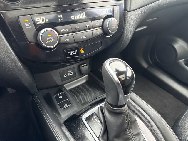 Used 2020 Nissan Rogue SL w/ Premium Package image 21