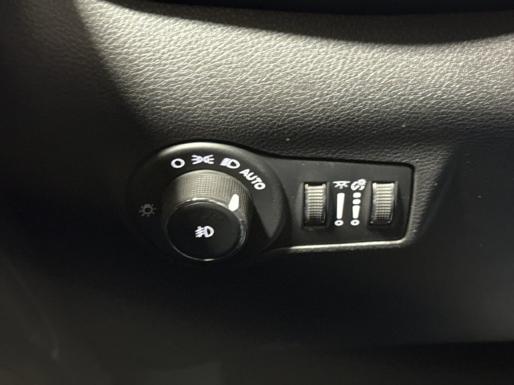 New 2026 Jeep Compass Trailhawk AWD/4WD image 18