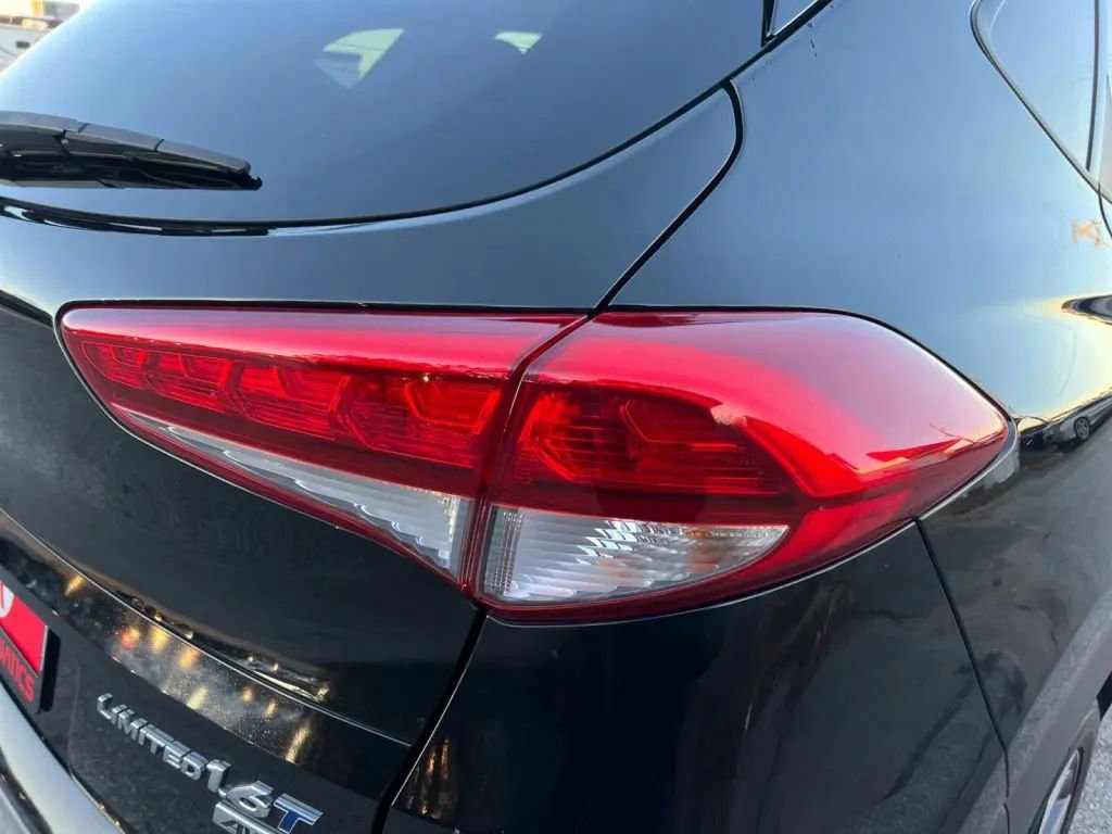 Used 2018 Hyundai Tucson Limited w/ Ultimate Package 02 image 35