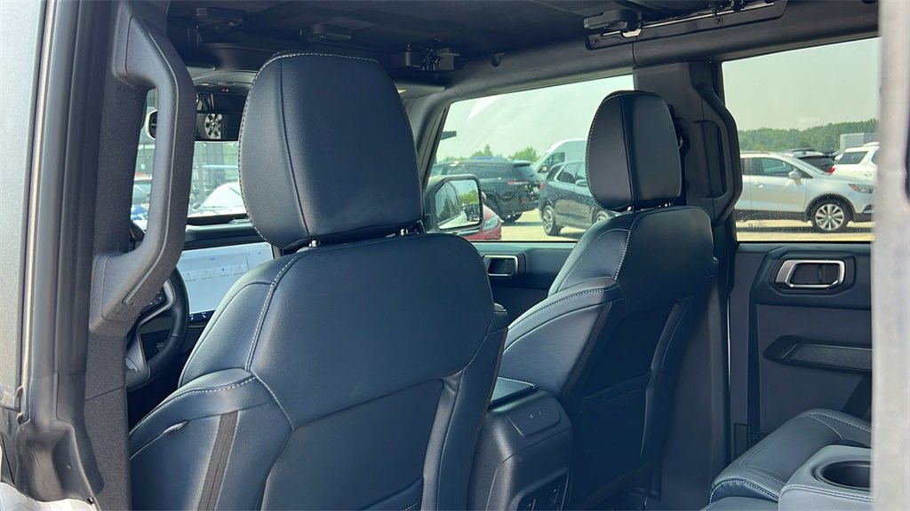 Used 2024 Ford Bronco Outer Banks image 32