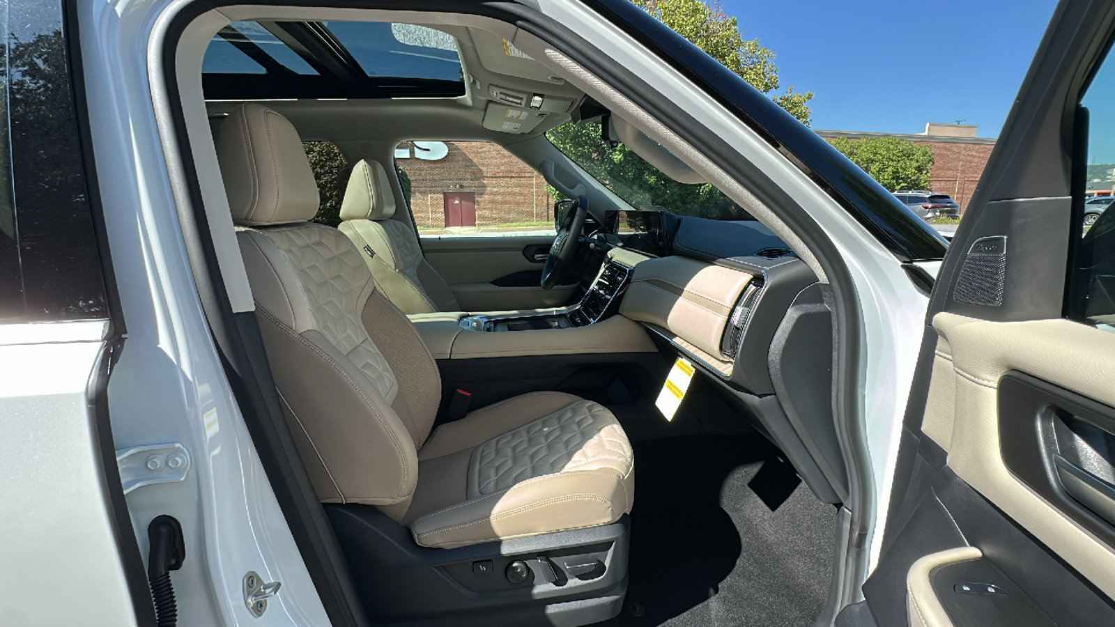 New 2026 Nissan Armada Platinum Reserve AWD/4WD image 9