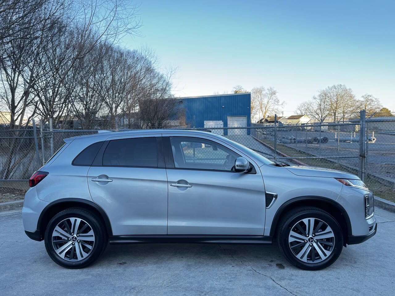 Used 2022 Mitsubishi Outlander Sport LE image 5