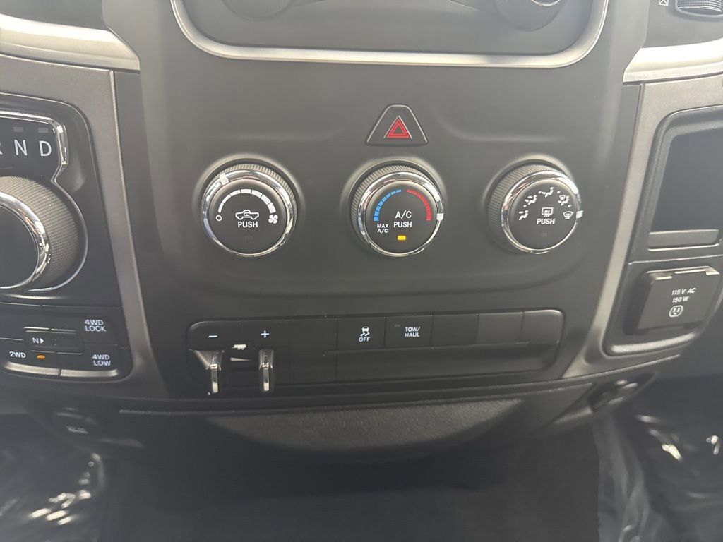 Used 2023 RAM 1500 Classic SLT image 21