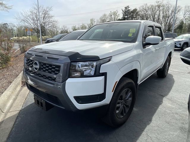 Used 2025 Nissan Frontier SV image 1