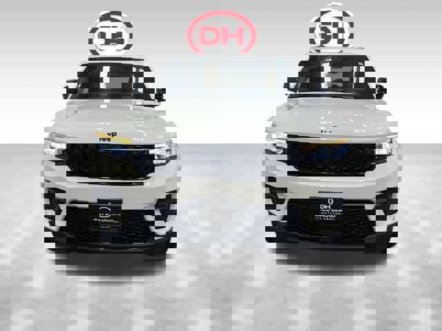 New 2025 Jeep Grand Cherokee Altitude image 6