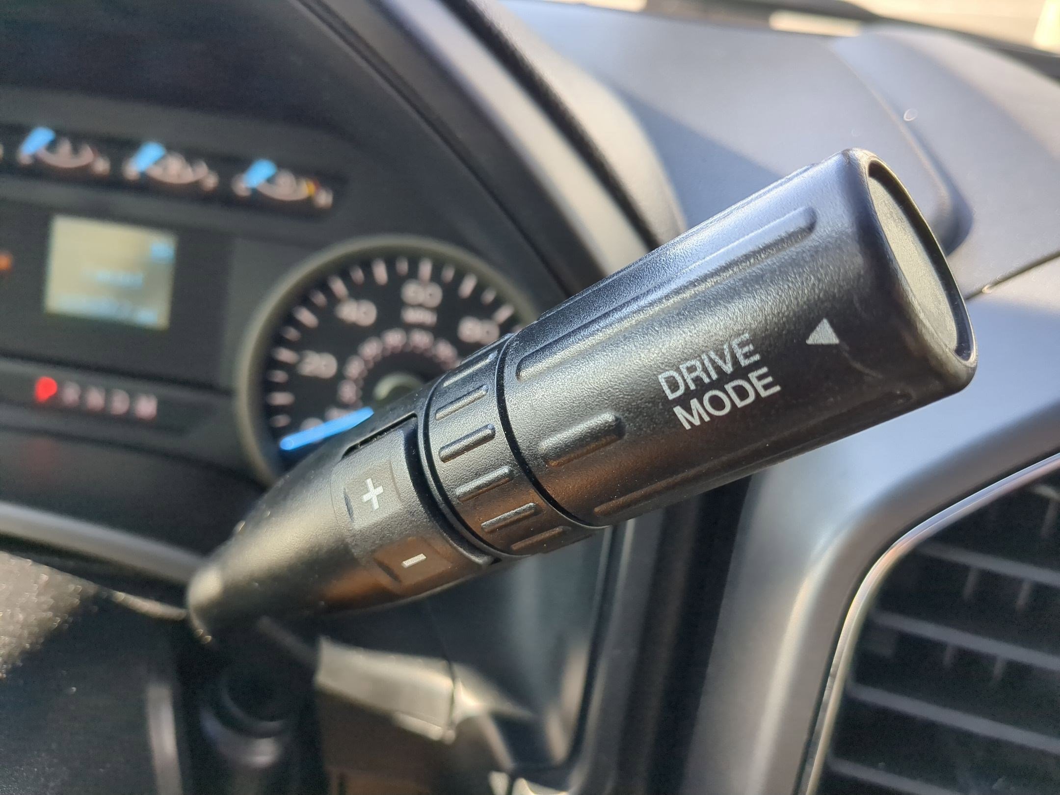 Used 2018 Ford F150 XLT image 25