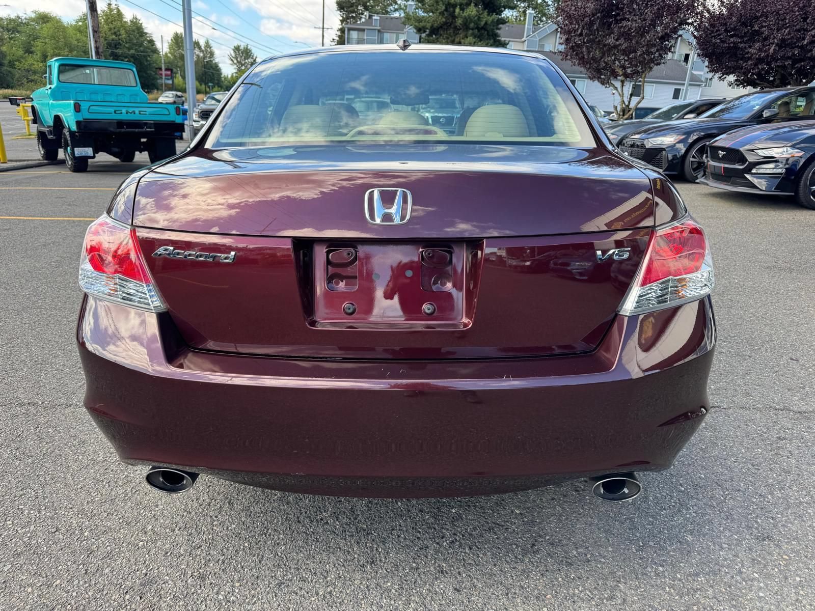 Used 2010 Honda Accord EX-L image 7