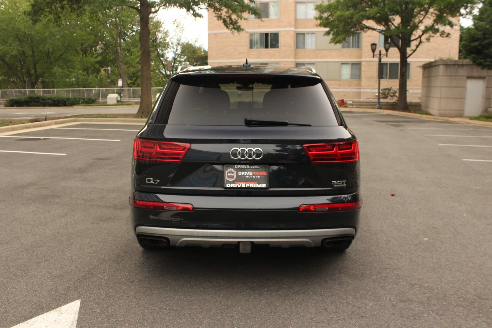 Used 2017 Audi Q7 3.0T Premium Plus w/ Premium Plus Package AWD/4WD image 8