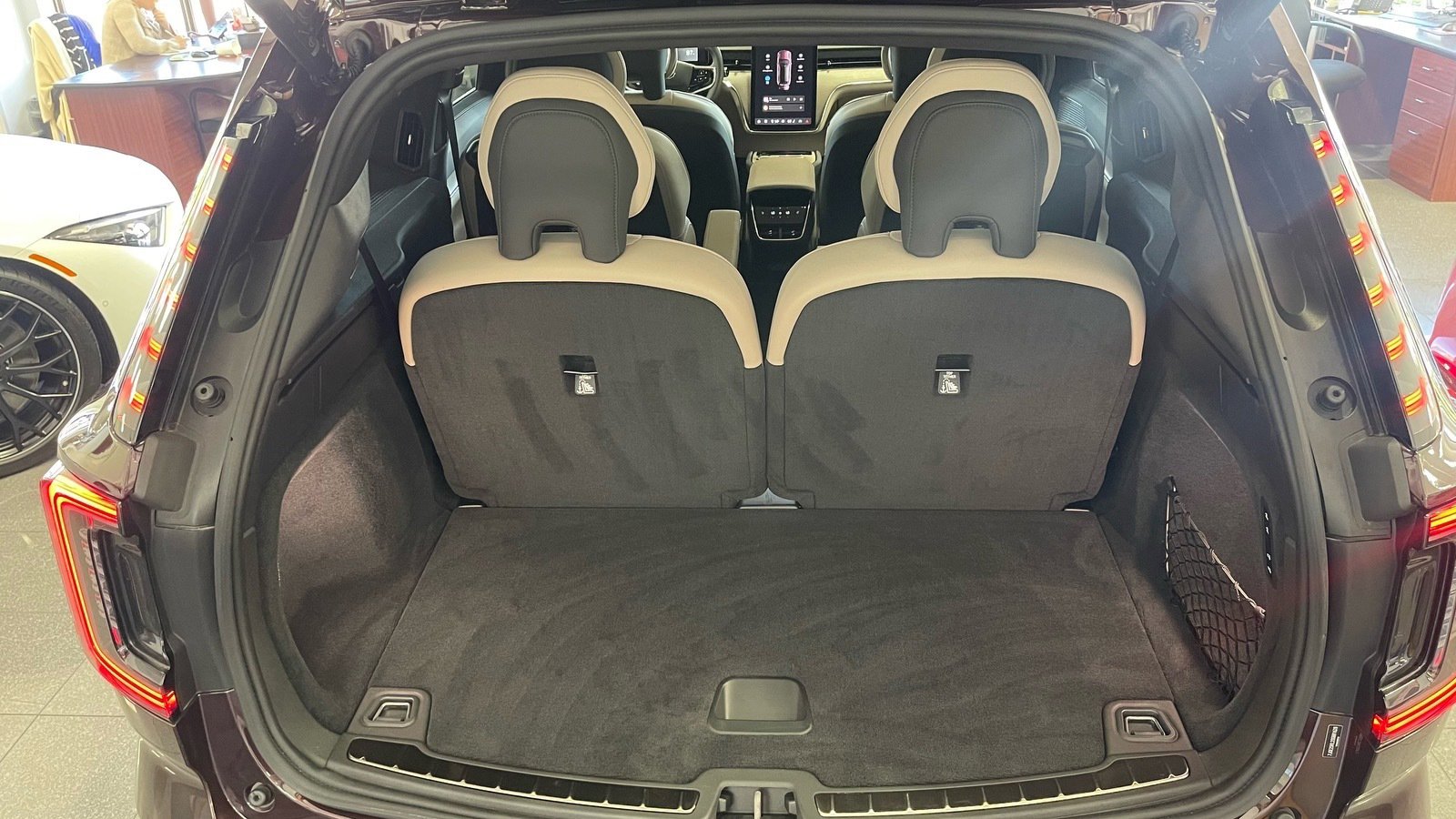 Used 2025 Volvo EX90 Ultra image 35