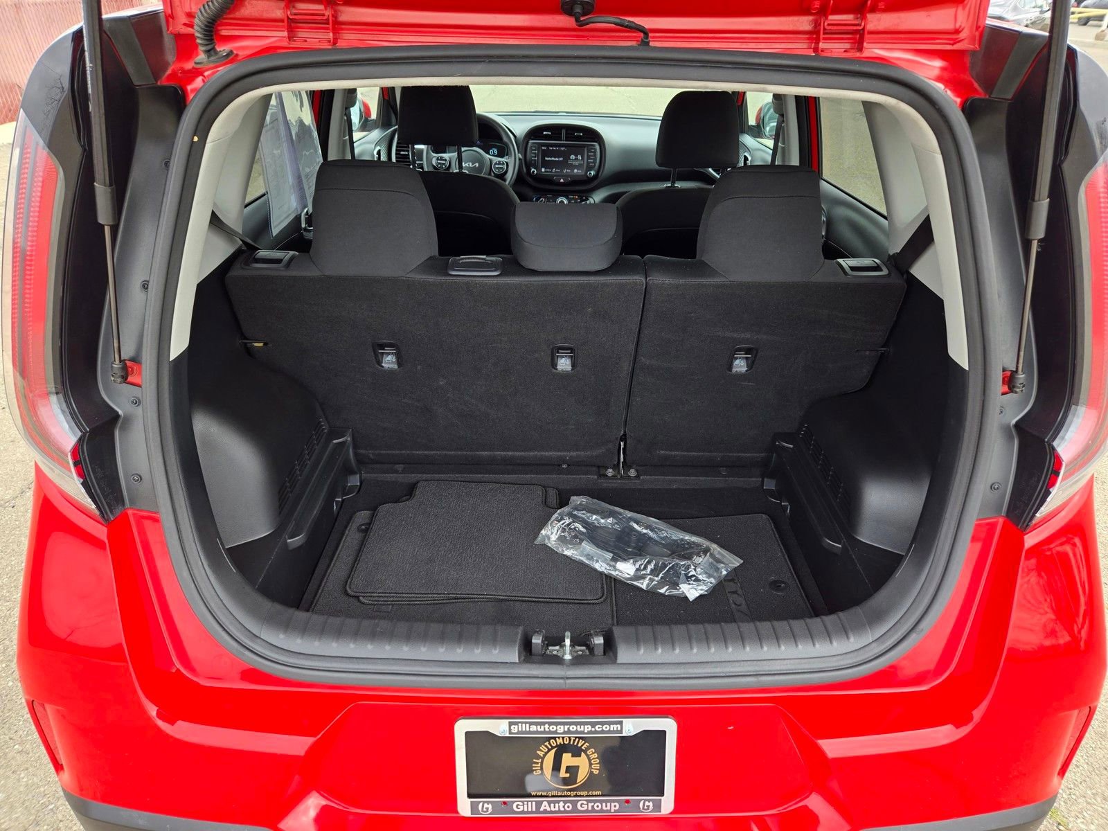 Used 2023 Kia Soul LX w/ Option Group 015 image 9