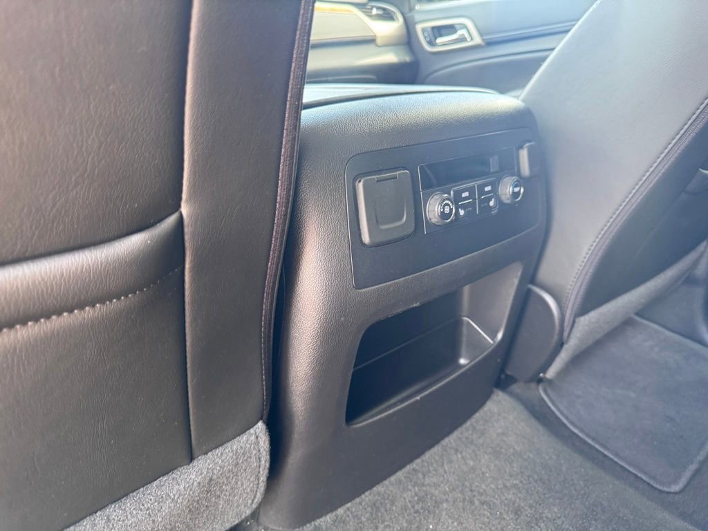 Used 2017 GMC Yukon Denali AWD/4WD image 26