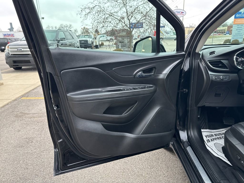 Used 2018 Buick Encore Preferred image 7