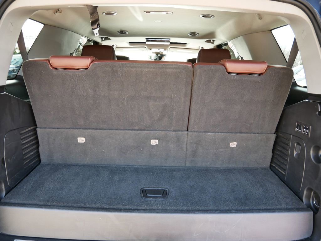 Used 2020 Chevrolet Tahoe Premier w/ Premier Plus Edition image 14