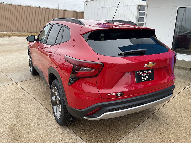 New 2026 Chevrolet Trax LT w/ Driver Confidence Package image 8