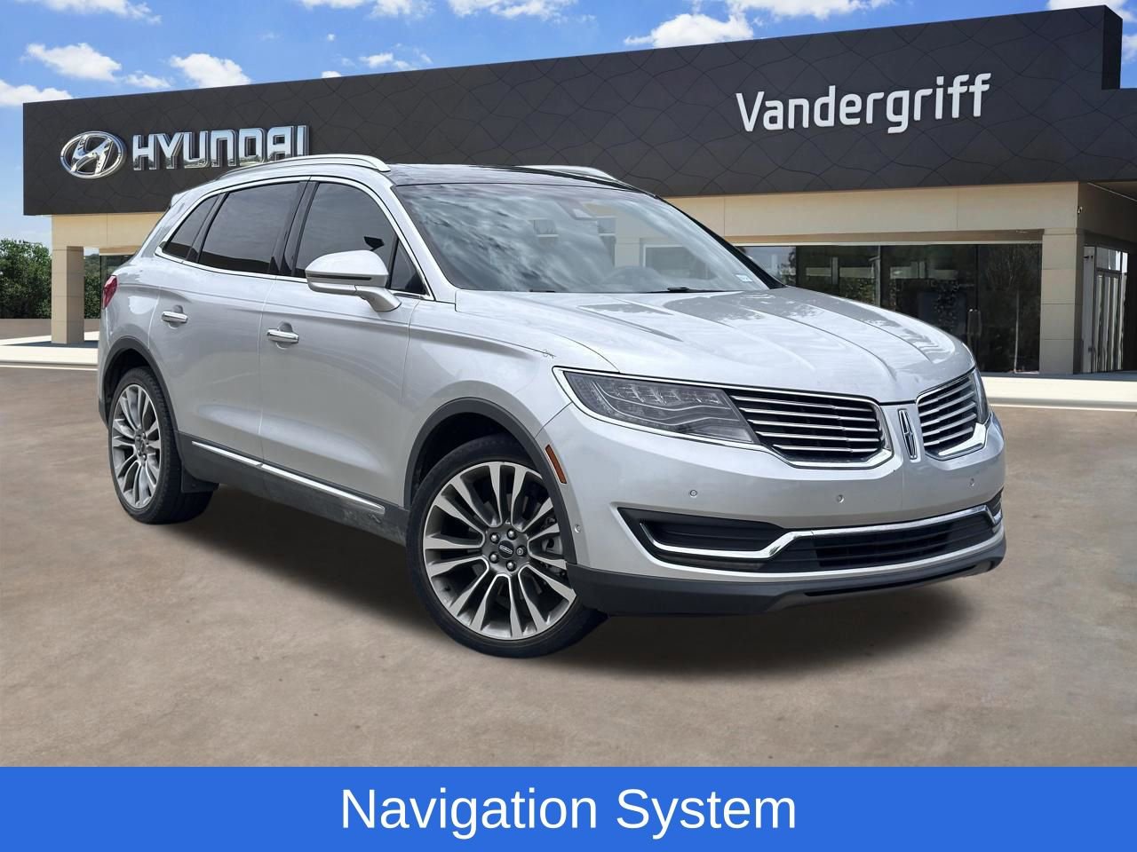 Used 2016 Lincoln MKX Reserve w/ Luxury Package FWD image 1