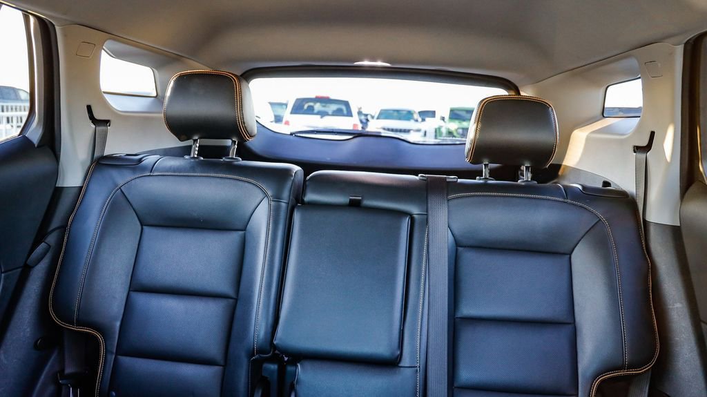 Used 2023 GMC Terrain AT4 image 26