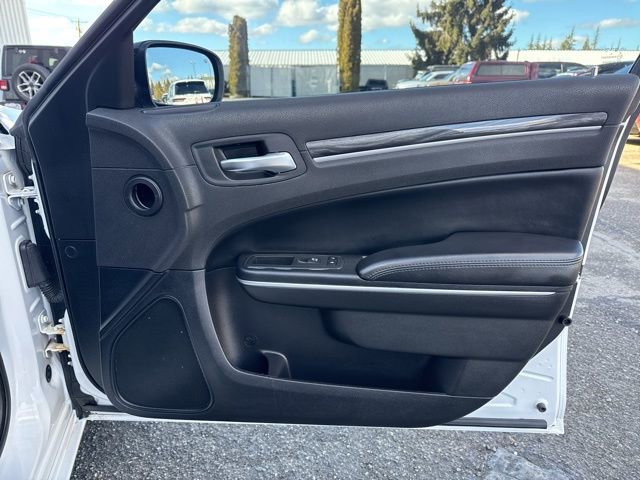 Used 2021 Chrysler 300 Touring w/ Sport Appearance Package image 14