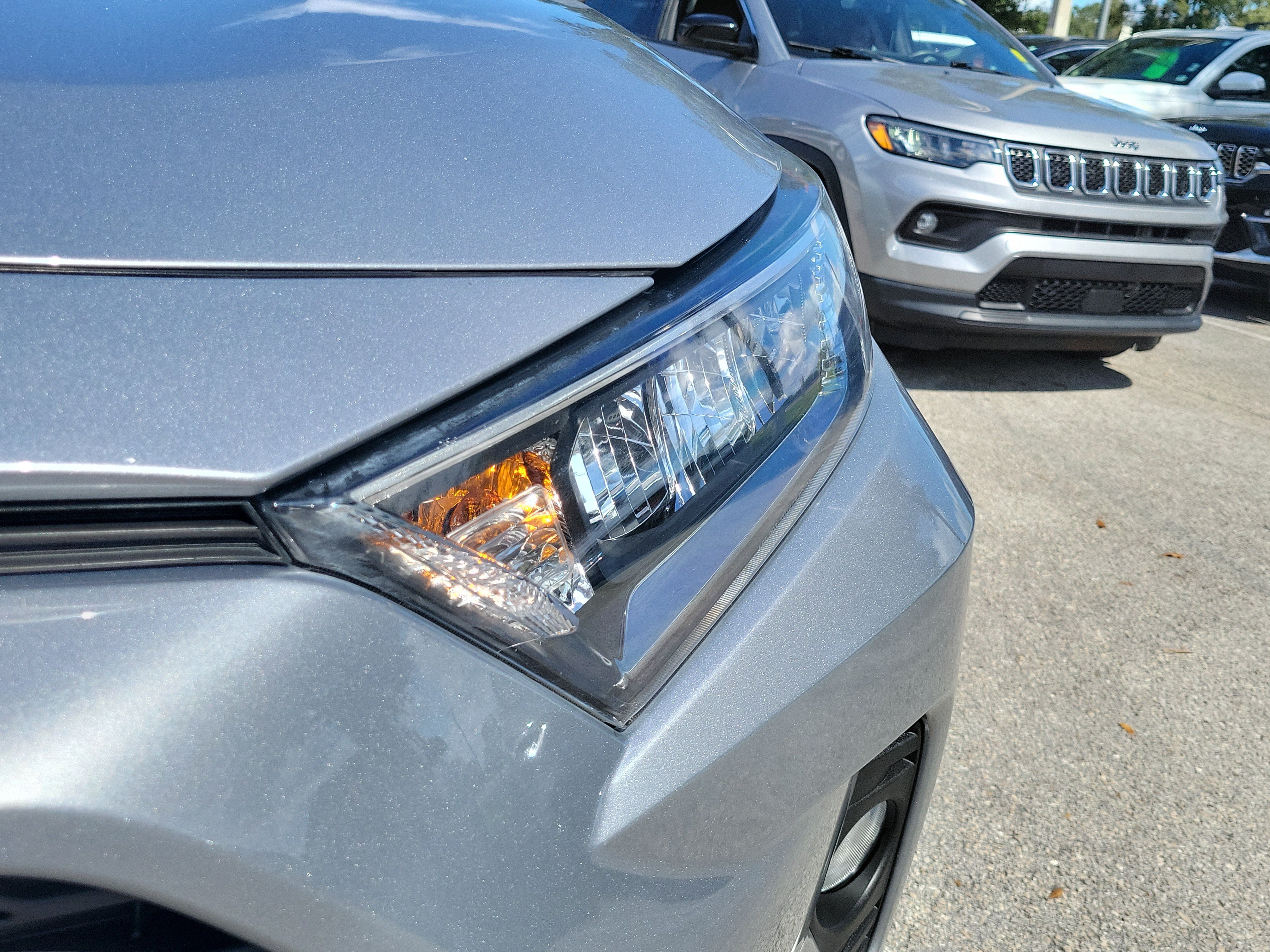 Used 2021 Toyota RAV4 XLE Premium FWD image 3