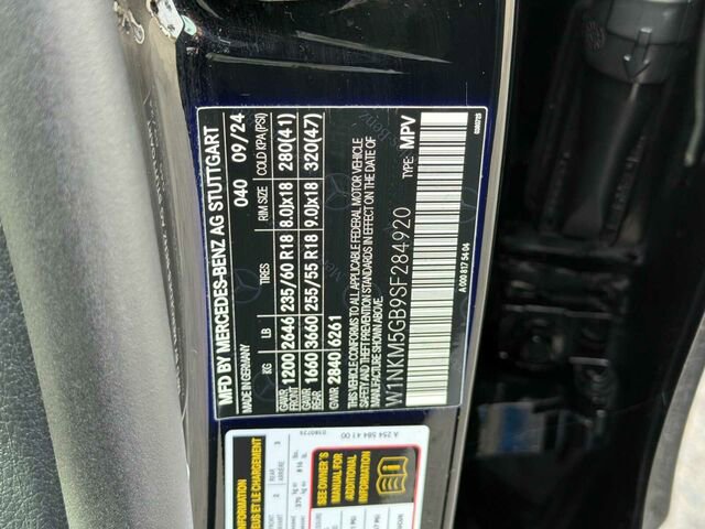 Used 2025 Mercedes-Benz GLC 350e 4MATIC image 37