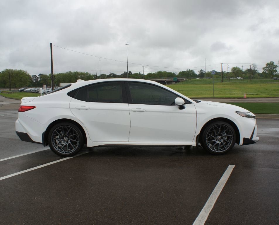 Used 2025 Toyota Camry SE w/ Convenience Package AWD/4WD image 20