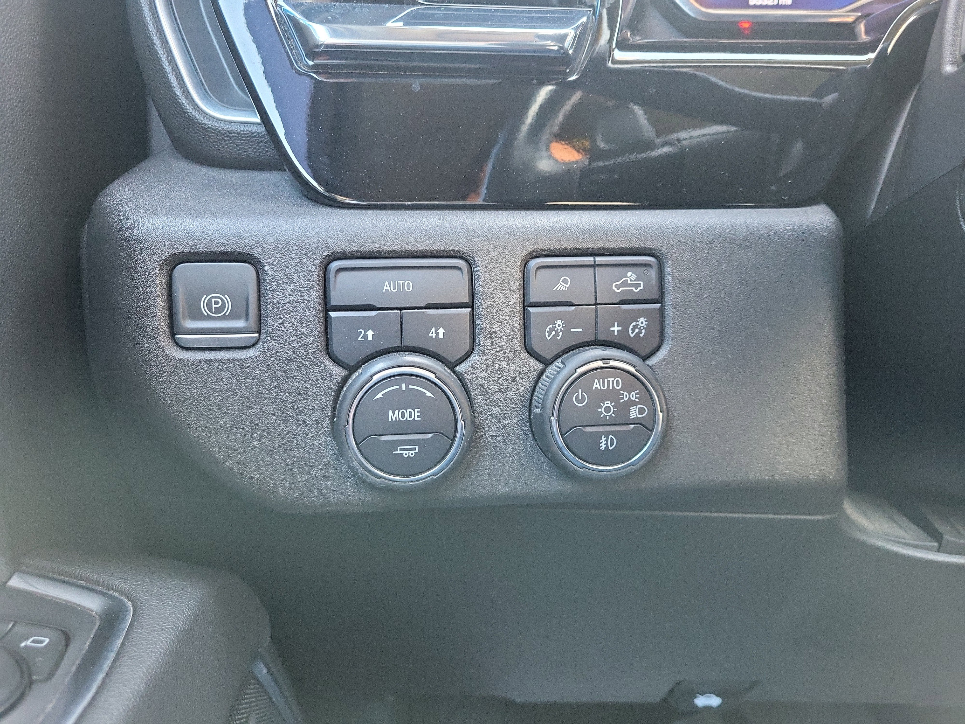 Certified 2023 Chevrolet Silverado 1500 LTZ image 13