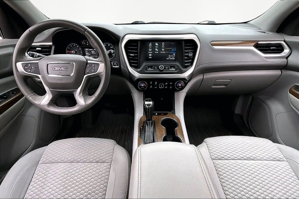 Used 2017 GMC Acadia SLE w/ LPO, Floor Liner Package image 16
