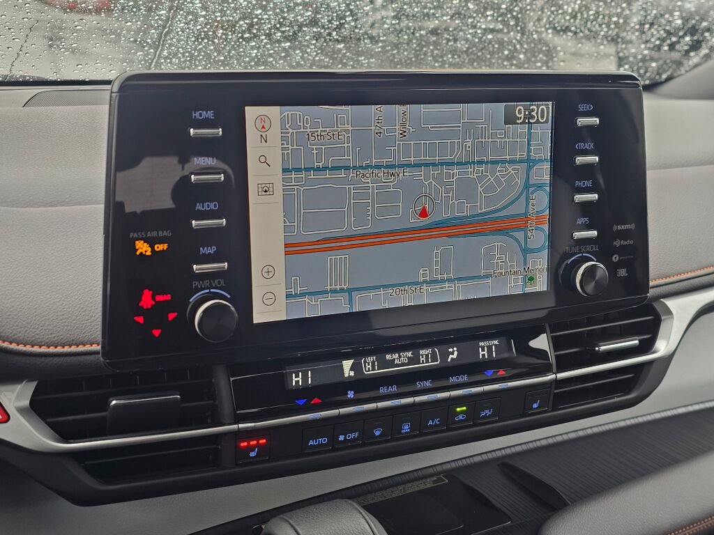 Used 2022 Toyota Sienna FWD image 34