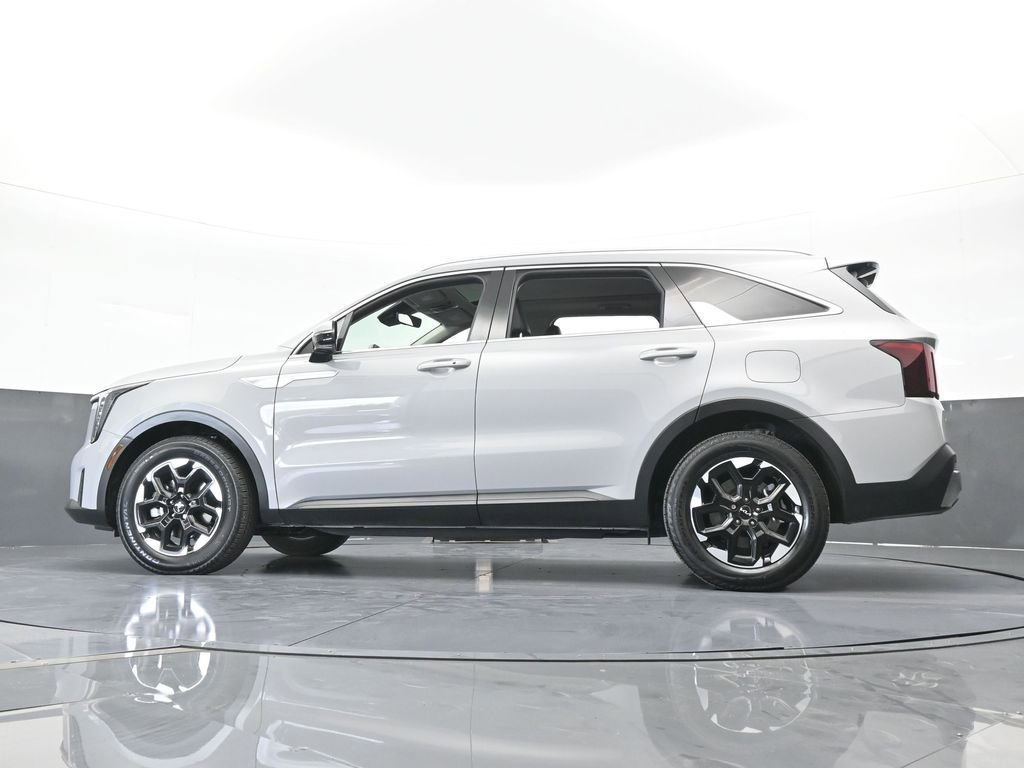 Used 2025 Kia Sorento S w/ Panoramic Sunroof Package image 21