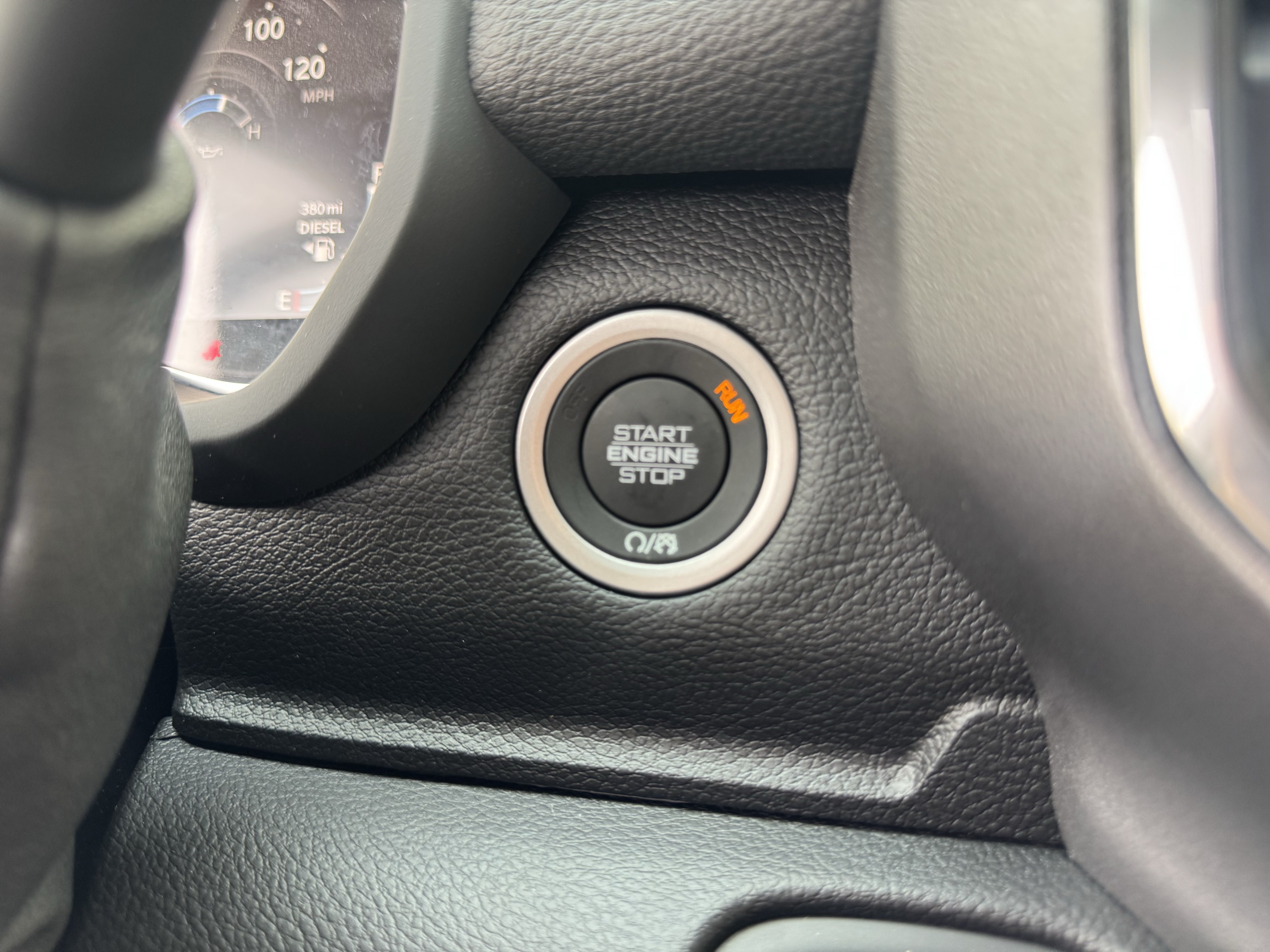 New 2026 RAM 2500 Laramie AWD/4WD image 27