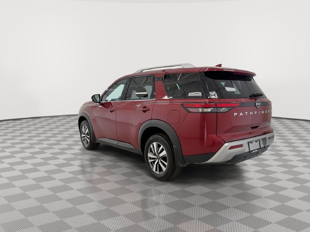 Certified 2024 Nissan Pathfinder SL AWD/4WD image 9