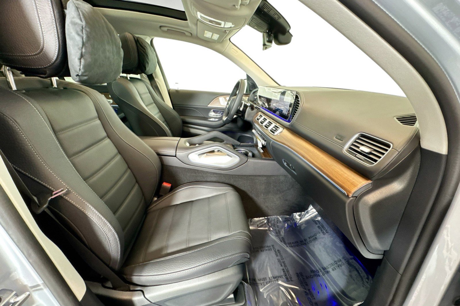New 2026 Mercedes-Benz GLS 450 4MATIC image 27