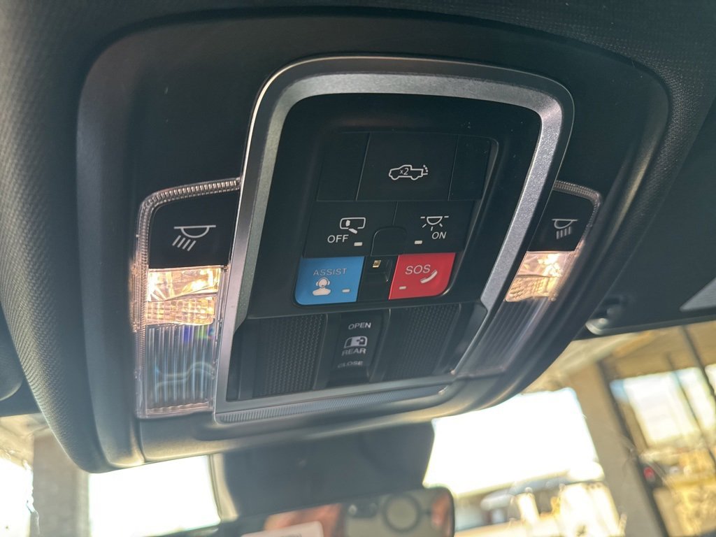 New 2026 RAM 1500 4x4 Crew Cab image 14