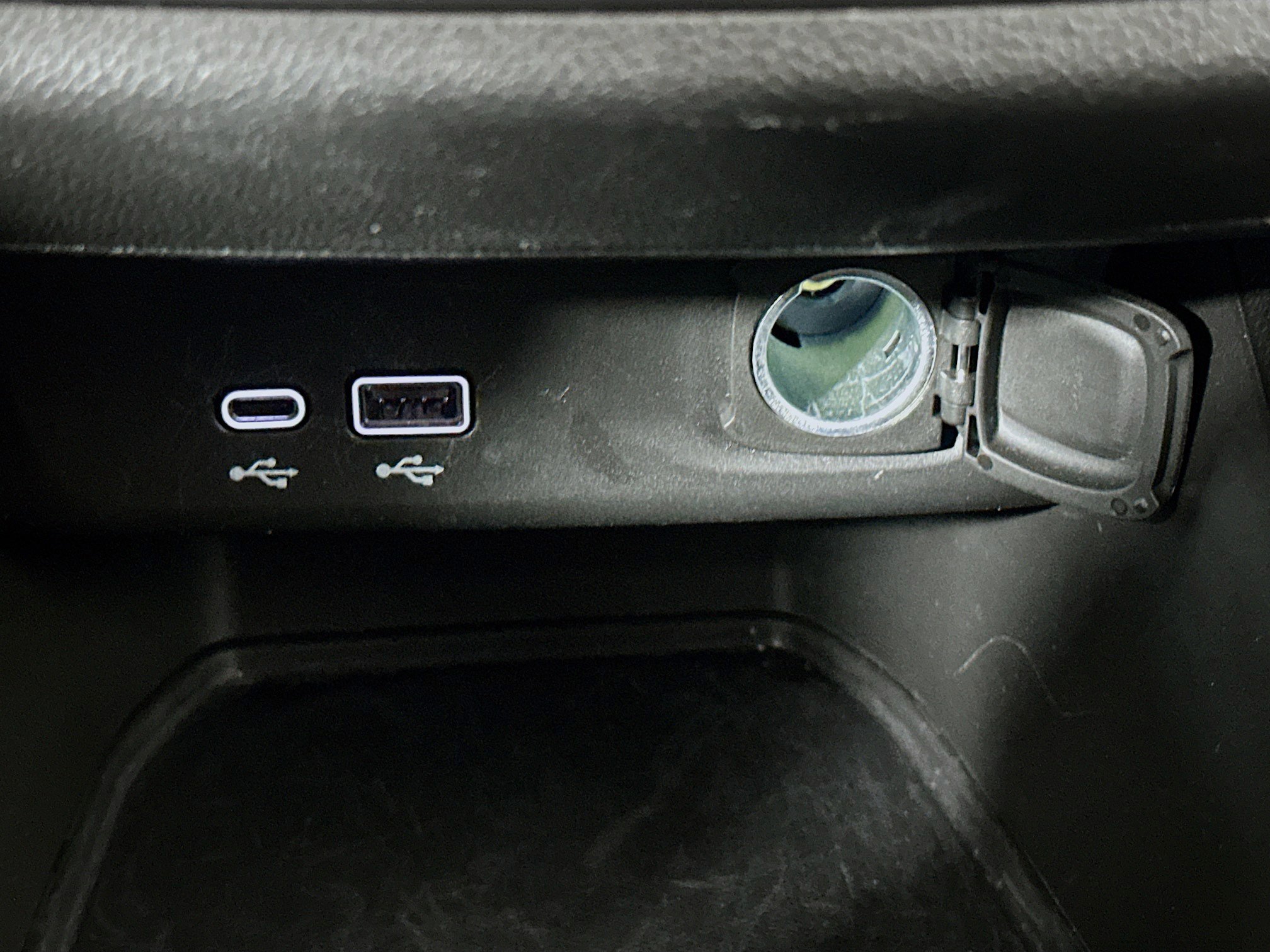 Used 2025 Buick Envista Preferred image 25