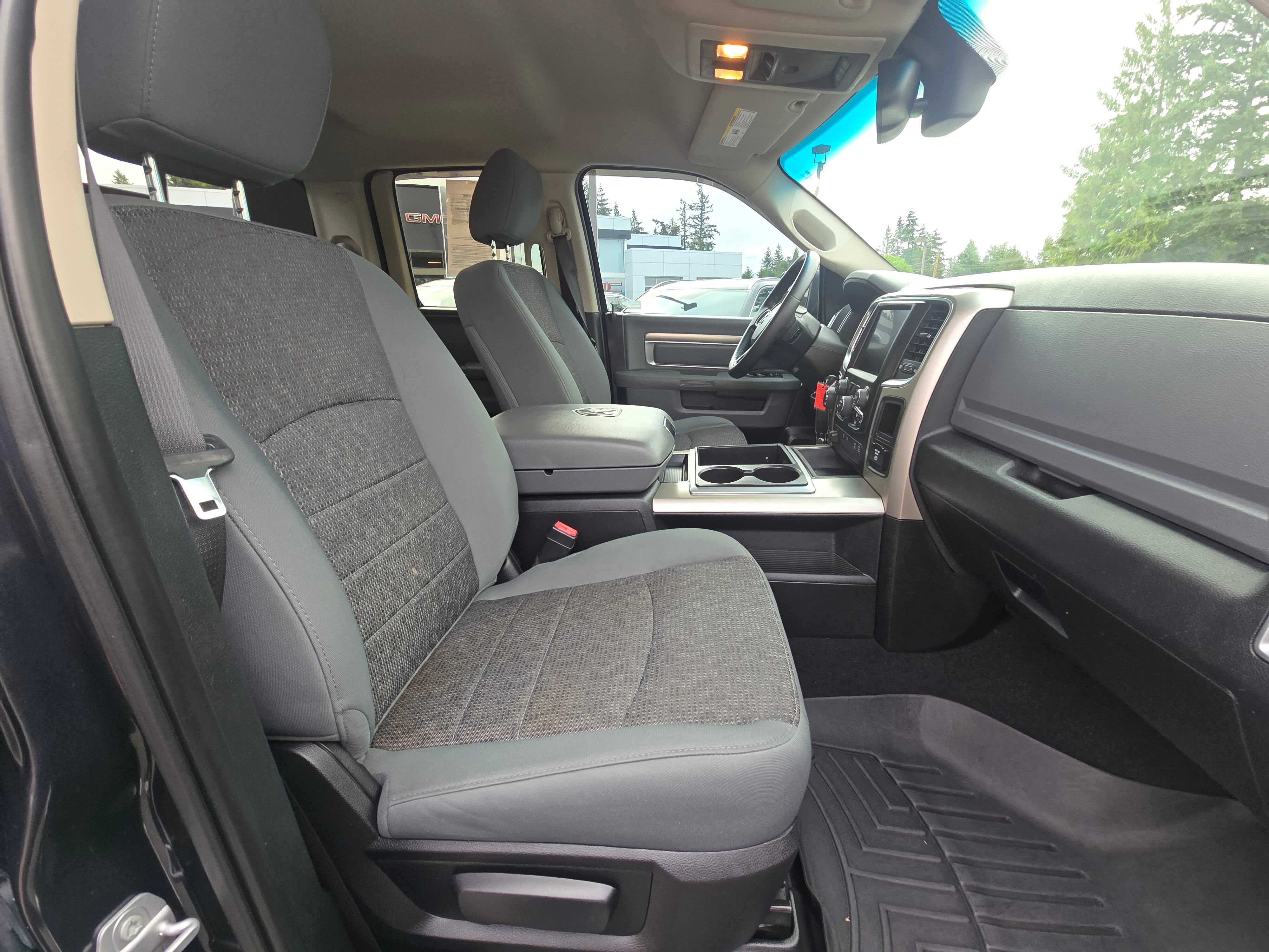 Used 2015 RAM 1500 Big Horn AWD/4WD image 11