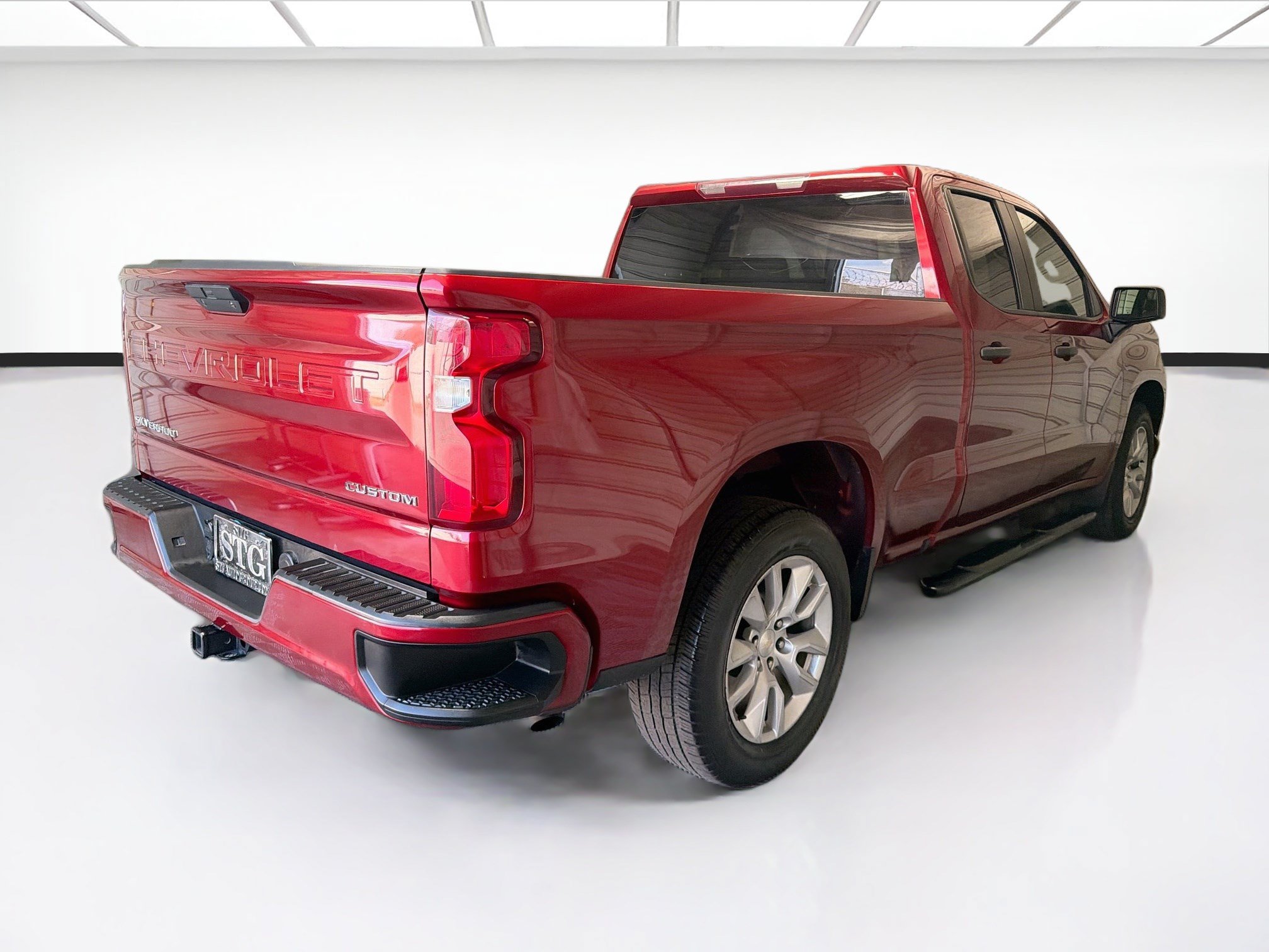 Used 2022 Chevrolet Silverado 1500 Custom RWD image 4