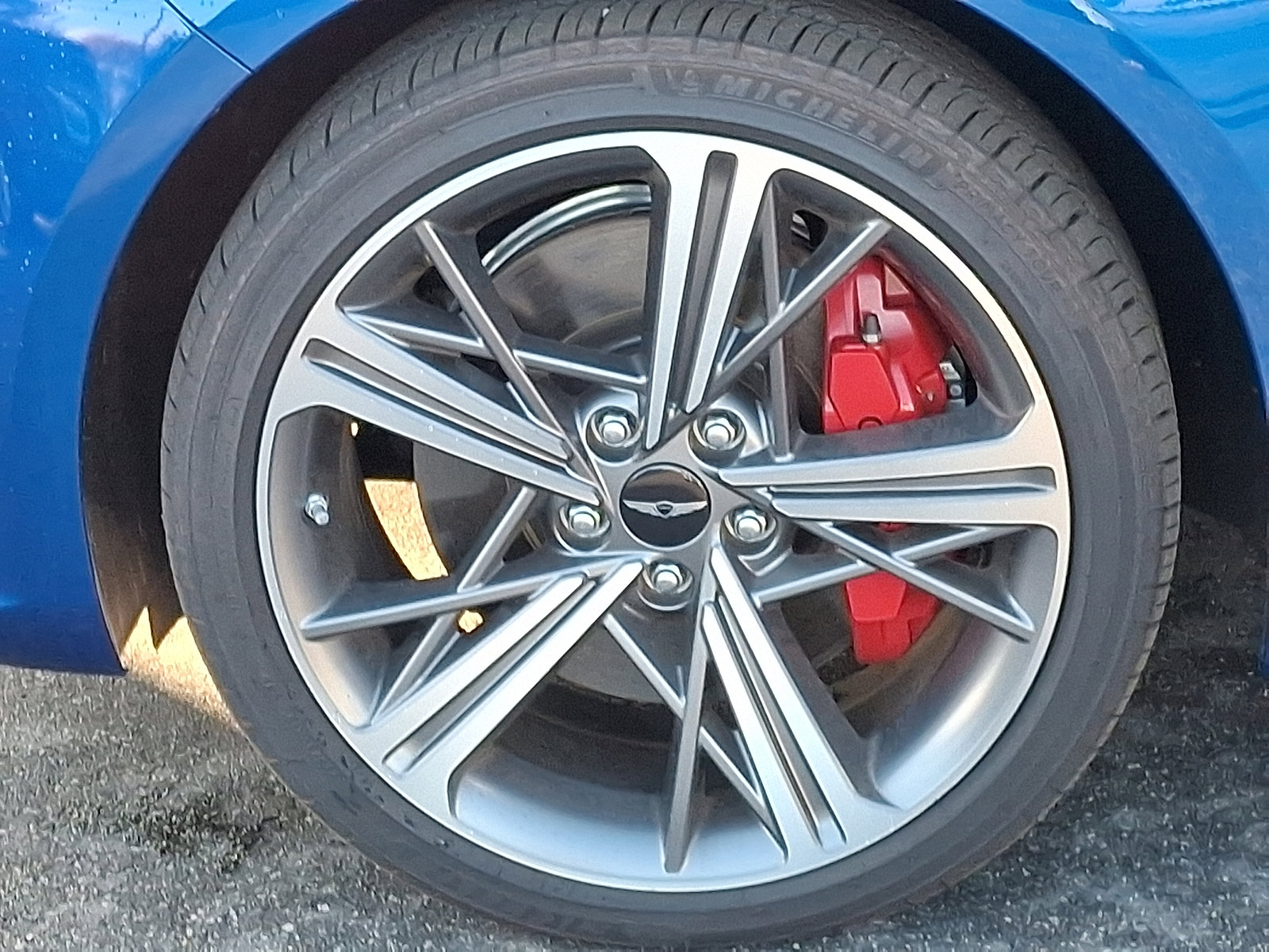 Certified 2025 Genesis G70 2.5T w/ Sport Prestige Package image 28