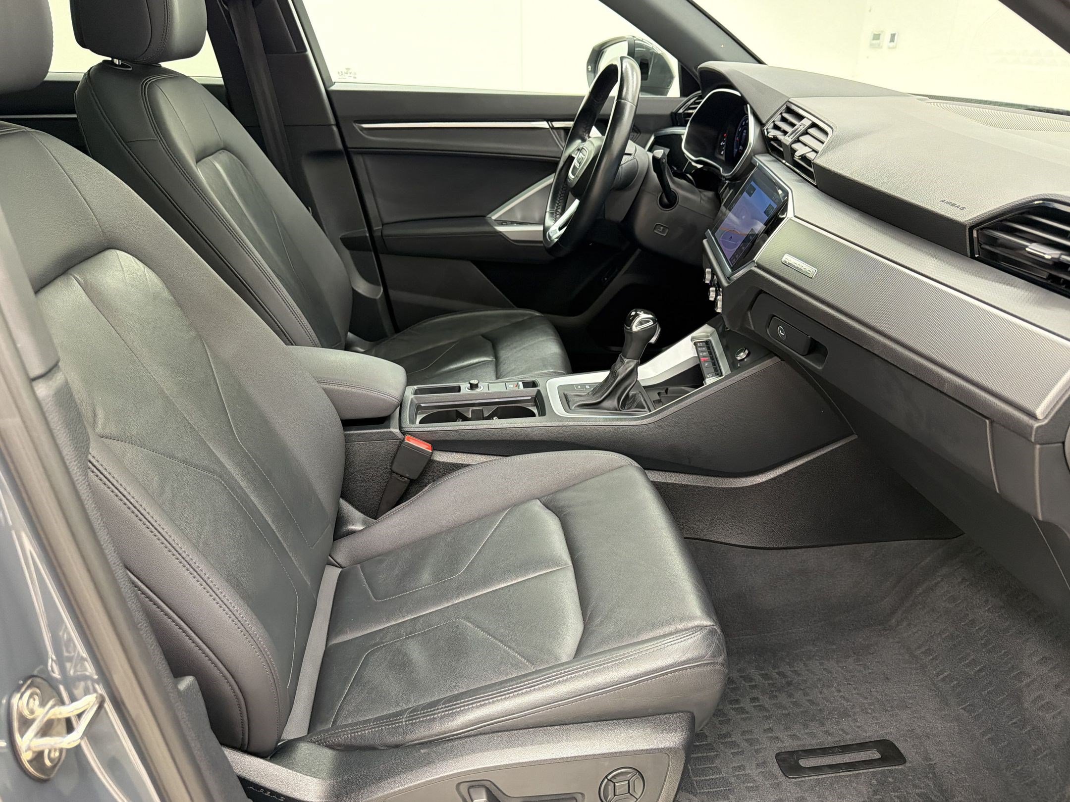 Used 2019 Audi Q3 2.0T Premium Plus AWD/4WD image 30